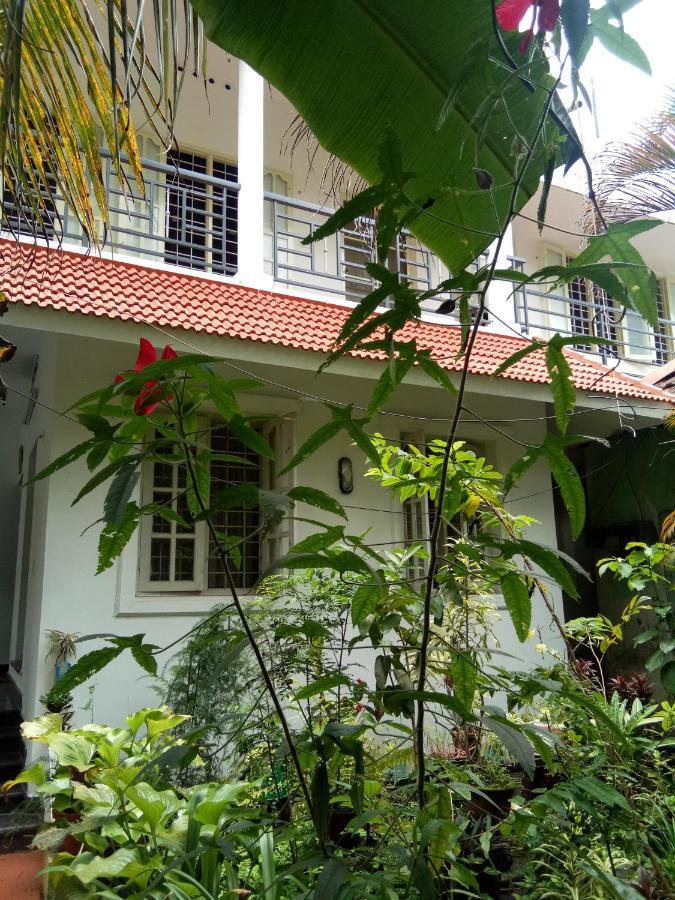 Apartamento Coconut Grove Kochi Exterior foto